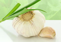 Raw Garlic: Cold and Flu Fighter